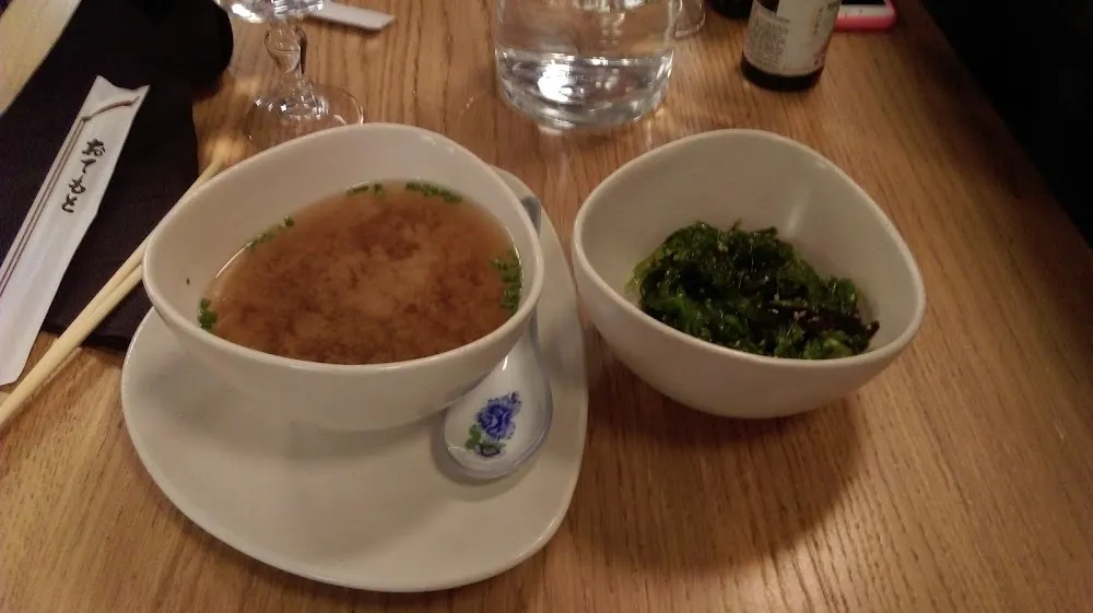 Soupe Miso Et Salade d'algues